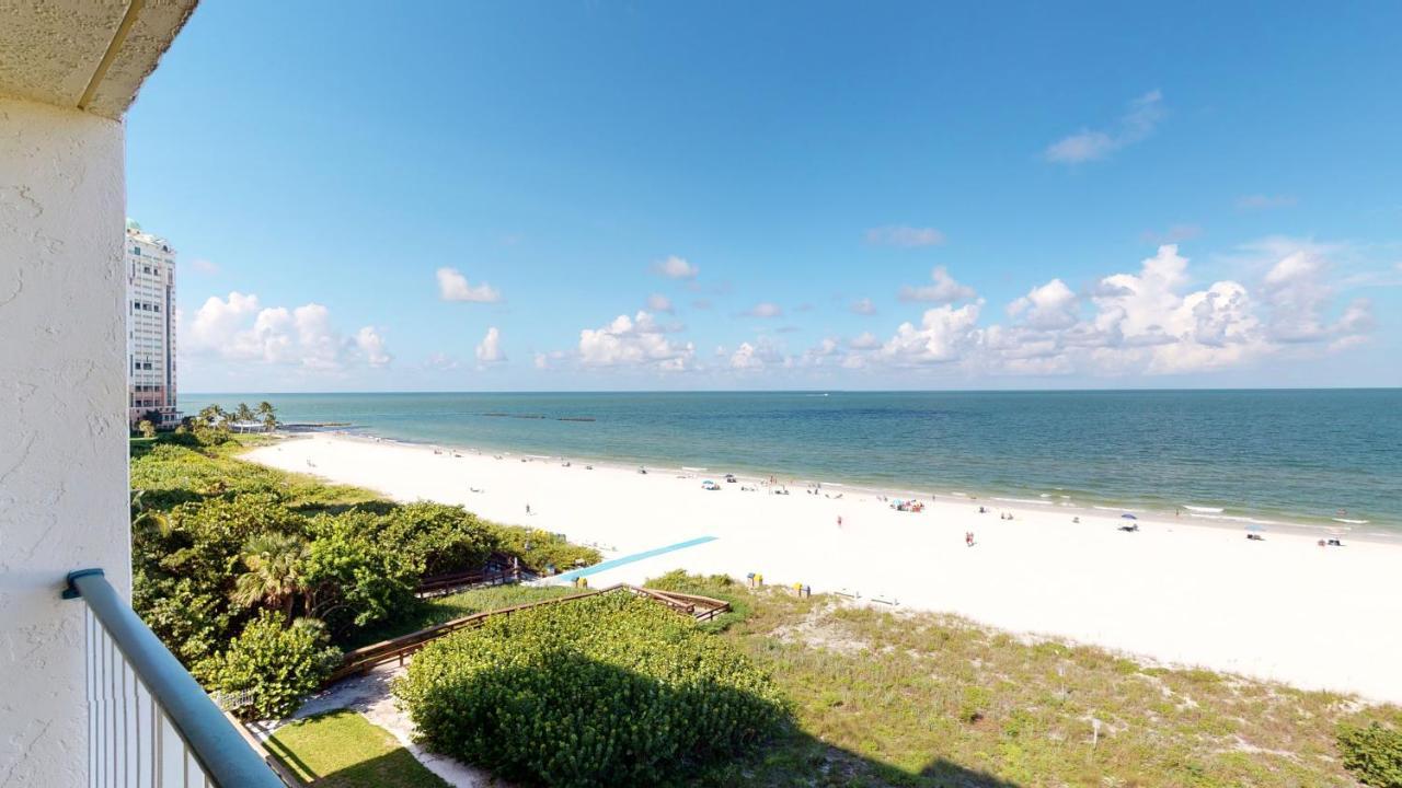 Beachfront At The Apollo Where The Famous Sunsets Never Get Old! マルコ・アイランド エクステリア 写真